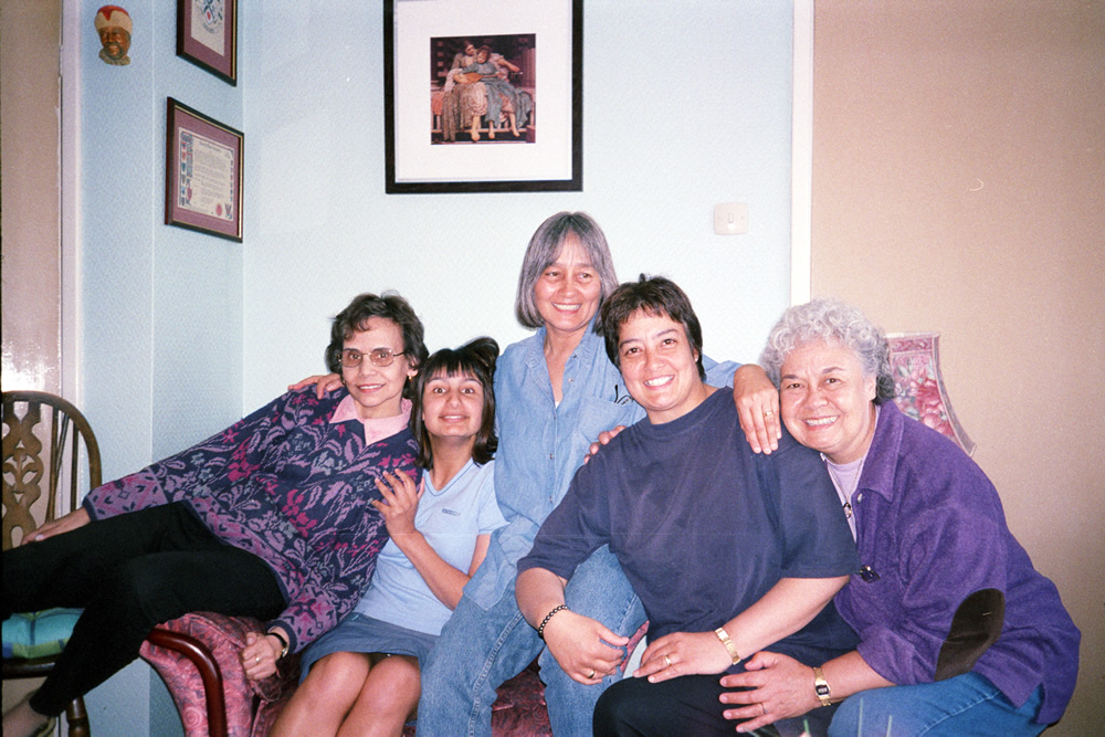 Photo: mum, sister, two cousins and their mum.